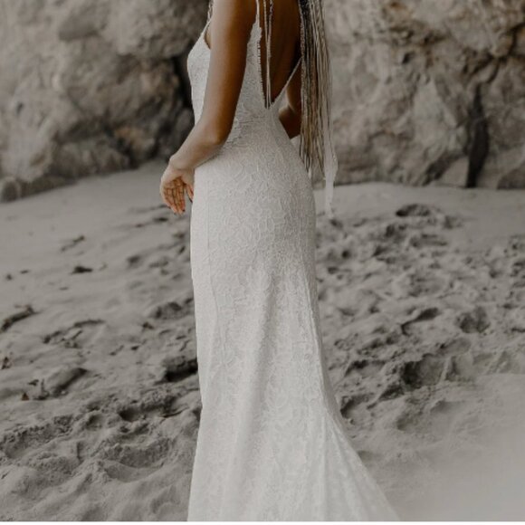 Wear Your Love Gown.   - 16 - Picture 2 of 7